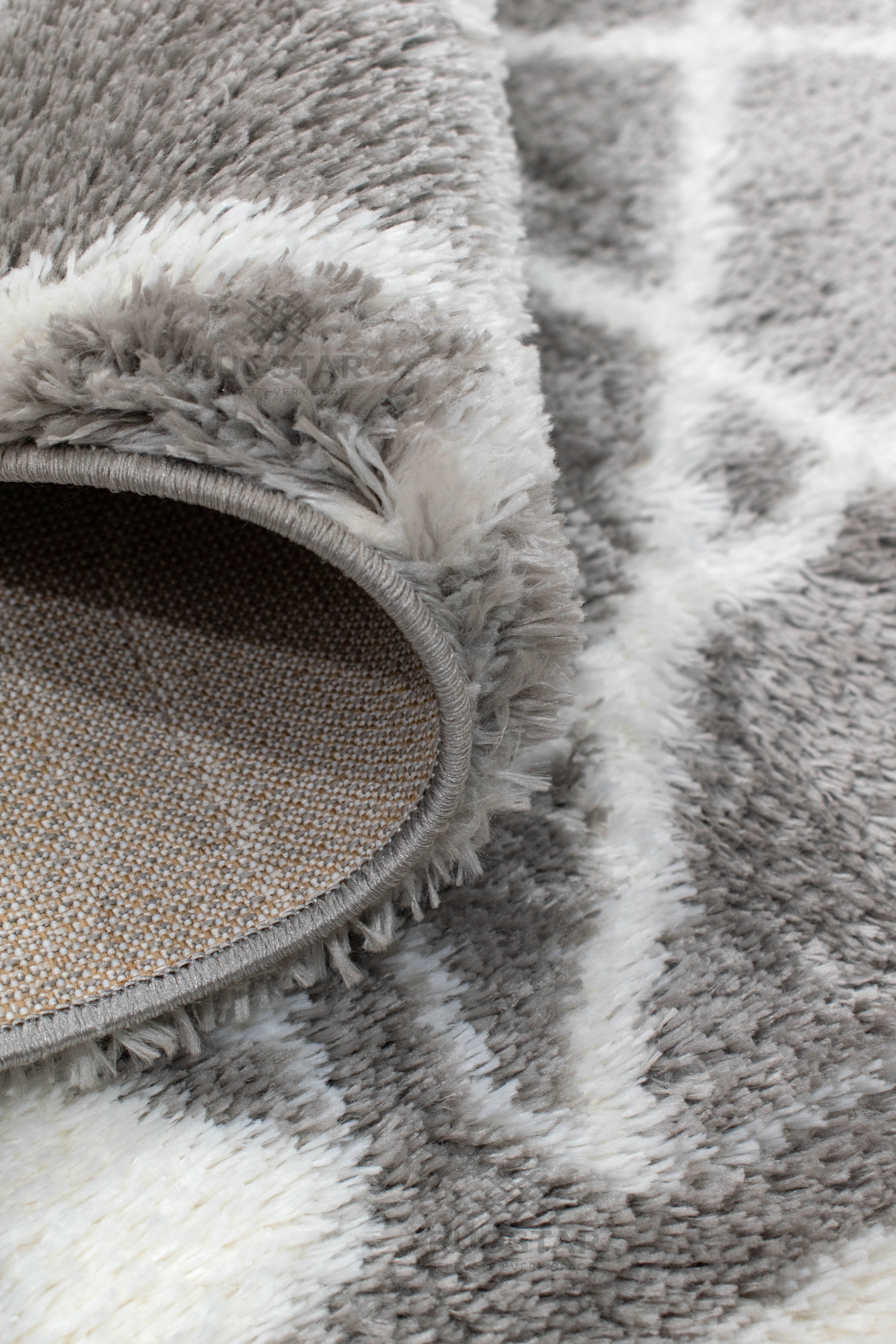 Turkish Washable Shaggy Carpet – Grey & White Modern Block Pattern