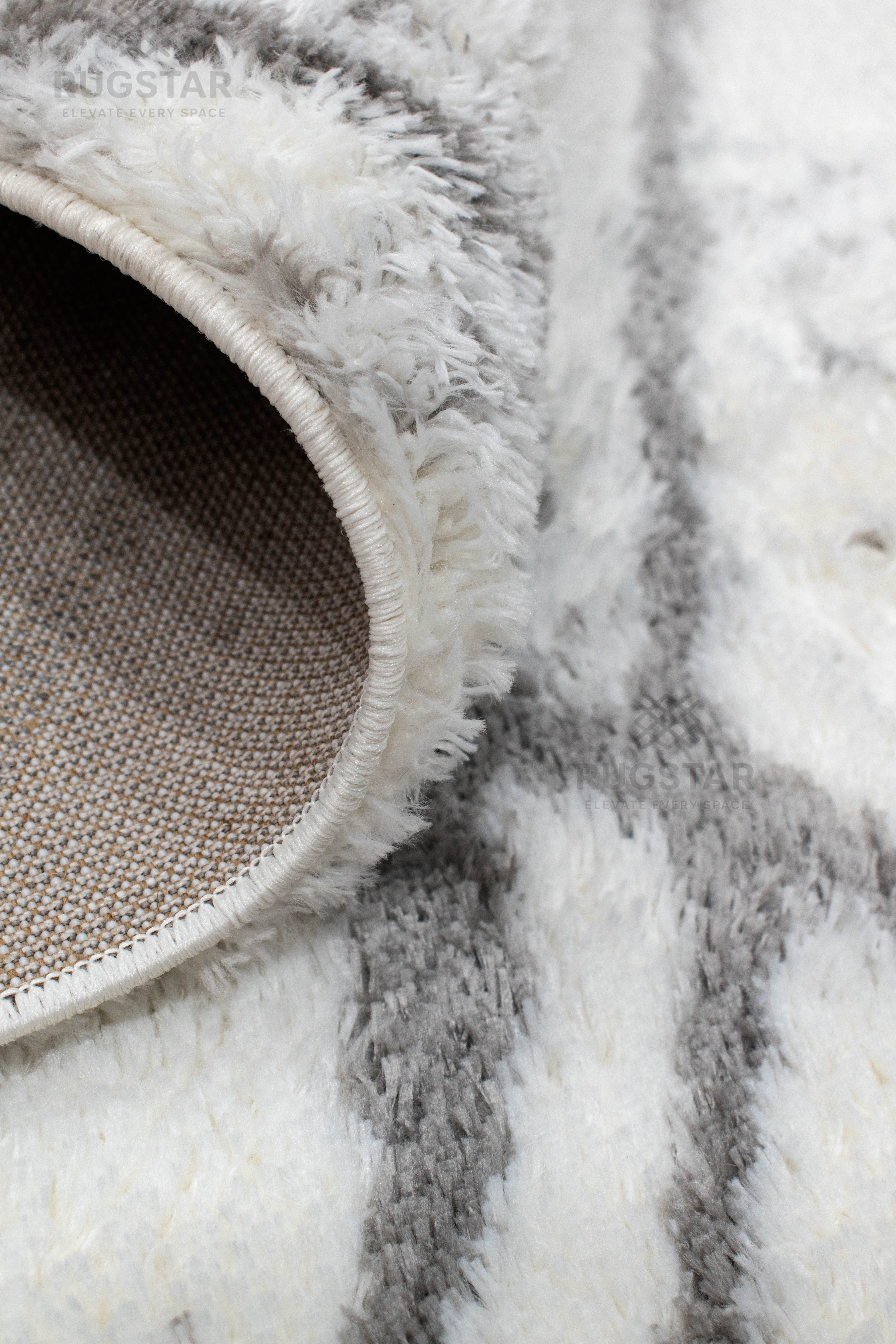 Turkish Washable Shaggy Carpet – Off‚ÄëWhite & Grey Diamond Pattern